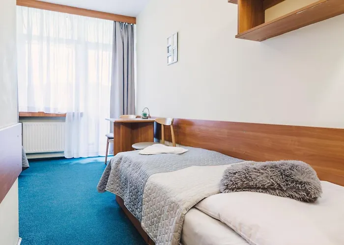 Solis Centrum Wellness I Rehabilitacja * אוסטראון